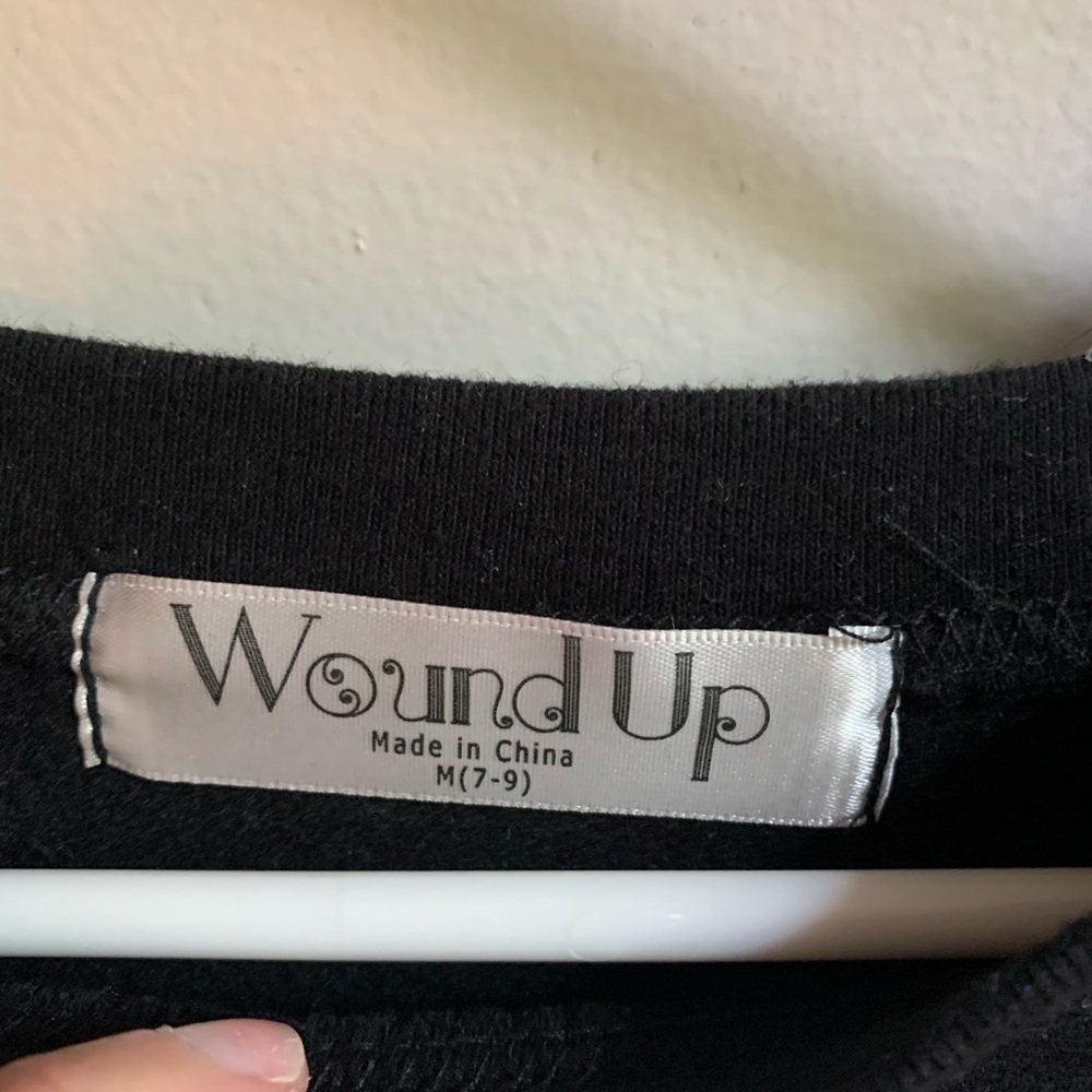 Comfy graphic sweatshirt!